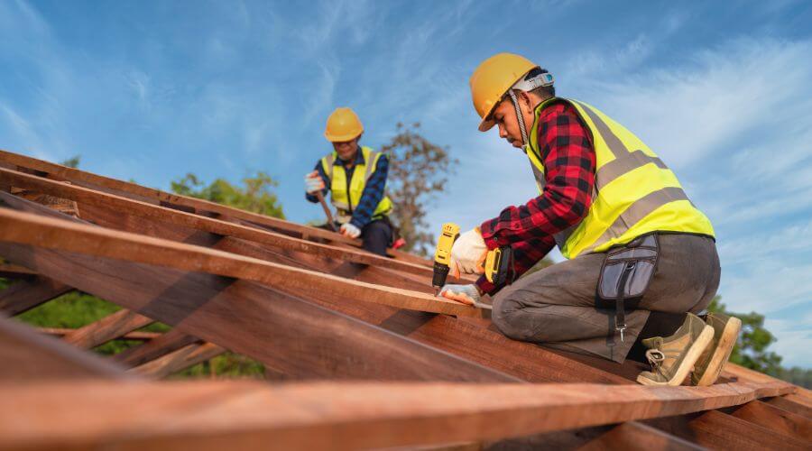 Professional Flat Roofing Installation services in Thompson, UT